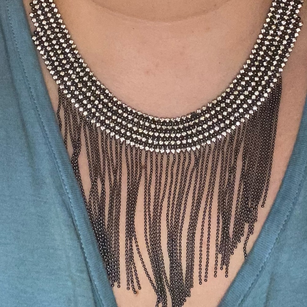 Joe Fresh statement necklace - Picture 9 of 9